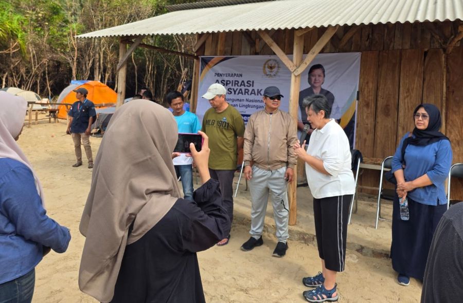 Kebersihan Pantai Karimunjawa Tanggung Jawab semua Pihak